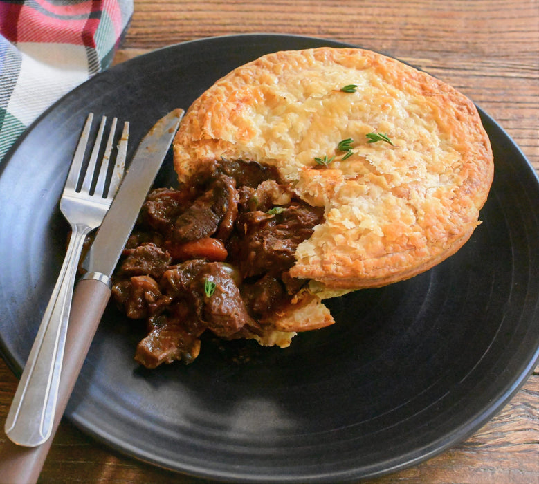 MOOLIN ROUGE   Beef Bourguignon Pie 9oz